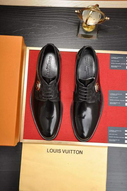 Picture of Louis Vuitton Shoes _SKULVsz38-45hnh070214602